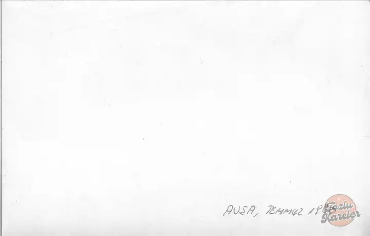 AVŞA, TEMMUZ 1980' notunu içeren tarihi fotoğrafın arka yüzü.